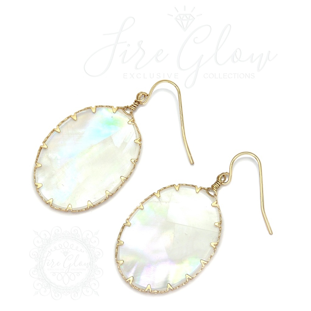 Mother of Pearl Style Oval Gold Tone Earrings - Picture 15 of 16